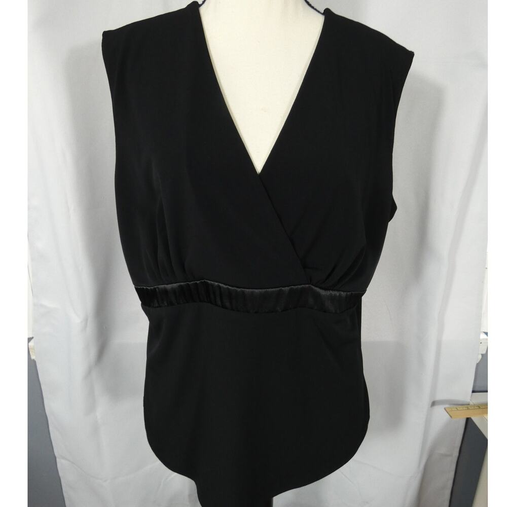Merona Women's XL Sleeveless Black V-Neck Blouse Business Party